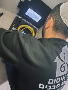 שימוש בציוד המתקדם בשוק לקבלת דיוק מרבי